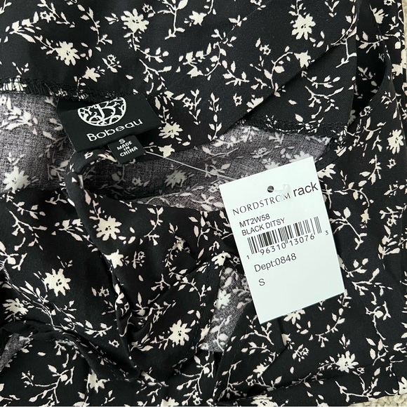 BOBEAU Front Tie Ruffle Button Tank - Picture 11 of 11